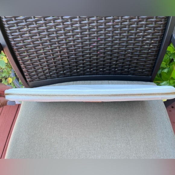 EUC Kate Spade Laptop/Tablet Carry Pouch - Picture 4 of 14